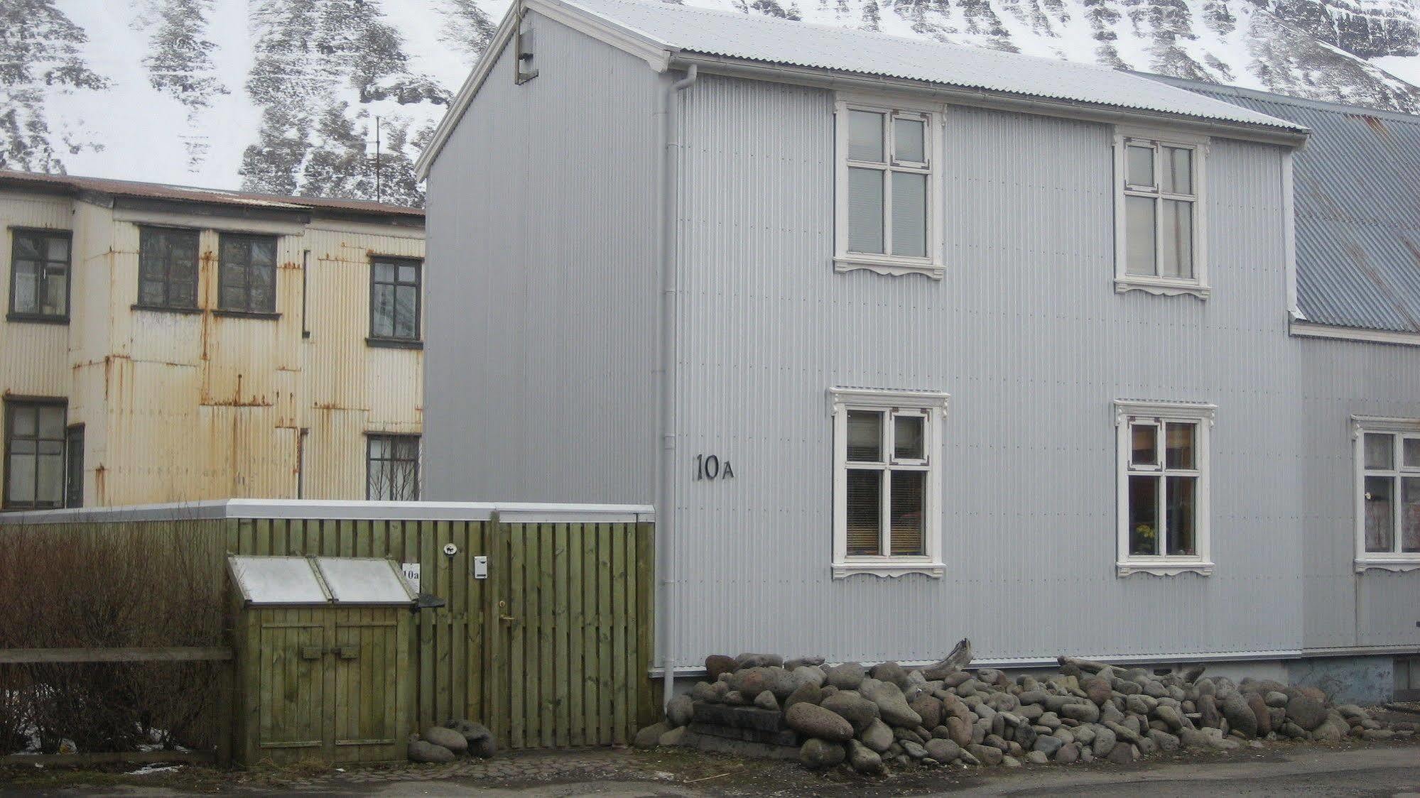 Willa Private House With Private Garden Ísafjörður Zewnętrze zdjęcie